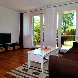 https://annas-apartment.stuttgart-hotel.com