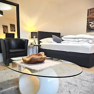 https://my-sweet-home-k140-2og.dusseldorf-hotel.net