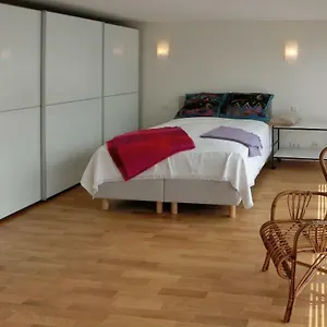 https://modernes-sonniges-appartement-im-herzen-von-dusseldorf.dusseldorf-hotel.net